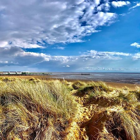 Tiny Beach House Lytham St Annes Bagian luar foto