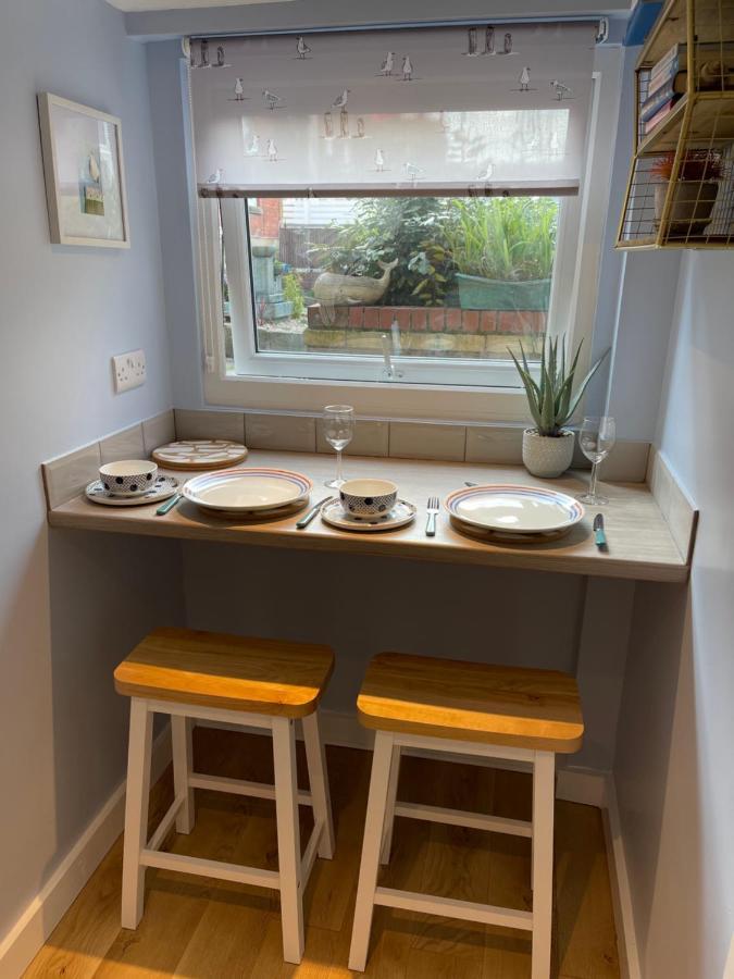 Tiny Beach House Lytham St Annes Bagian luar foto