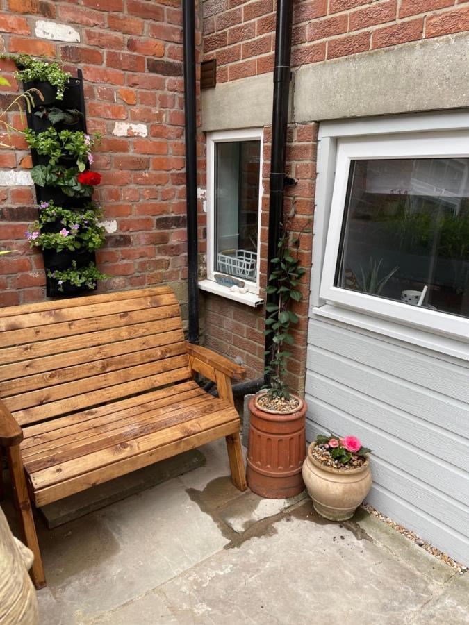 Tiny Beach House Lytham St Annes Bagian luar foto