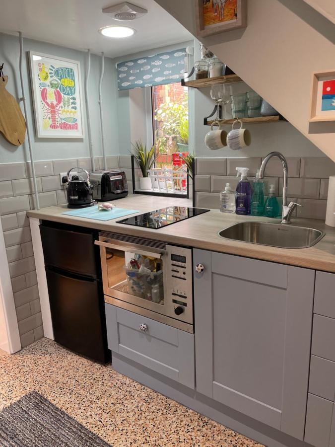 Tiny Beach House Lytham St Annes Bagian luar foto
