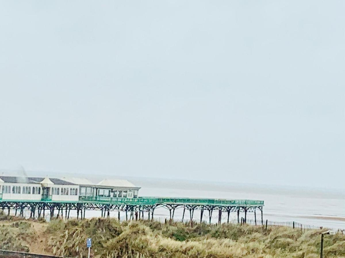 Tiny Beach House Lytham St Annes Bagian luar foto